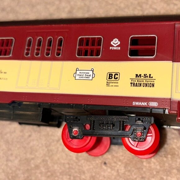 2 Vintage GWR TU Train Carriage Models Nobleness Hard Seat Fire Alarm System - Picture 4 of 16